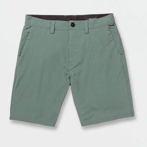 Brand new Volcom FRICKIN CROSS SHRED SHORTS - DARK FOREST
